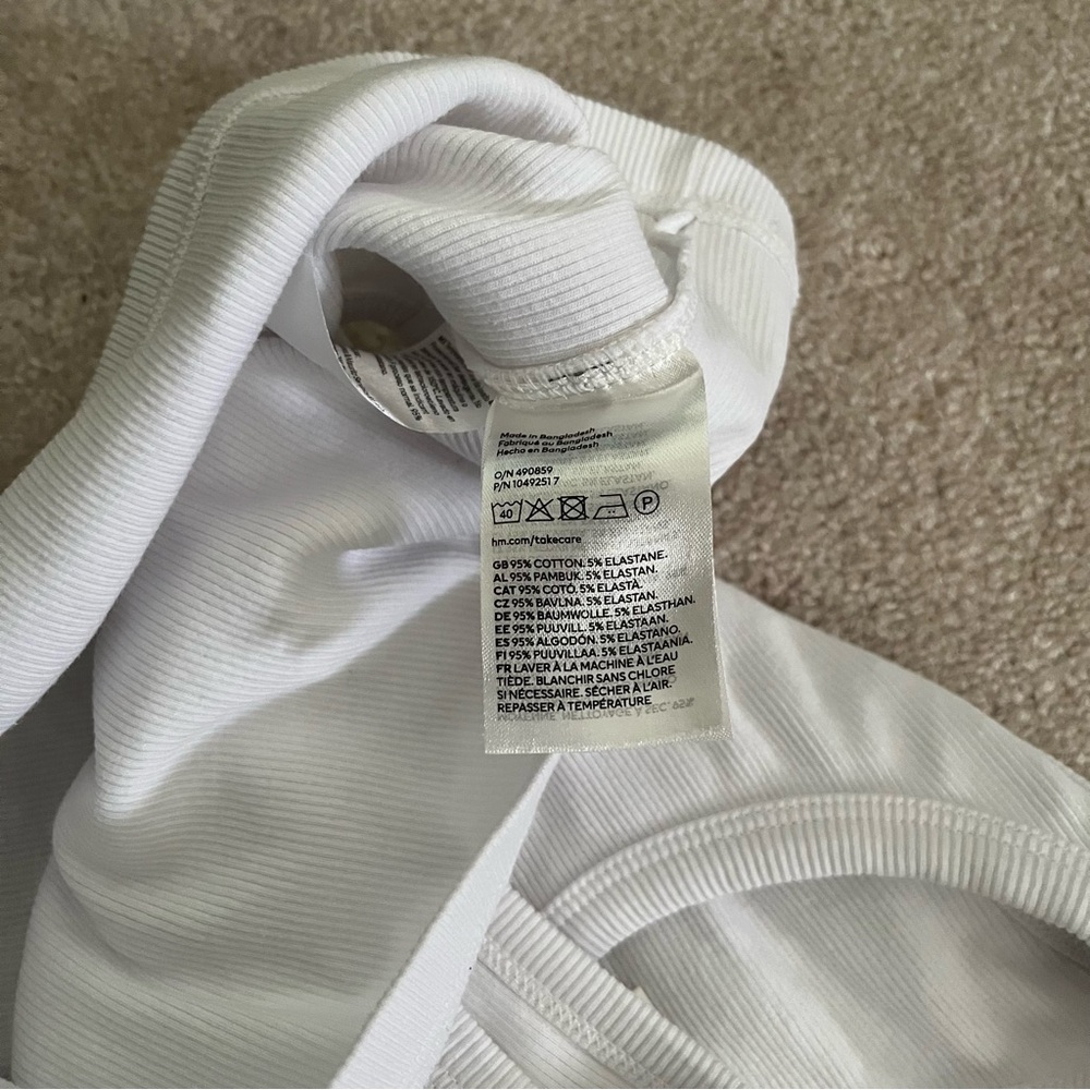 H&M White‎ Ribbed Crop Top - Picture 3 of 4